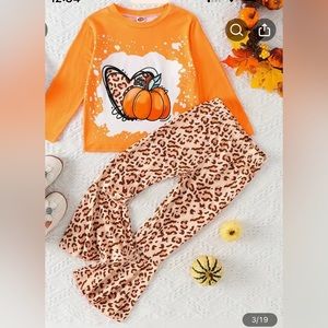 New without tags  Fall, Thanksgiving Toddler girl size 3T or size 100 Outfit